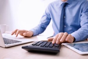 Super Lining fund managers pockets